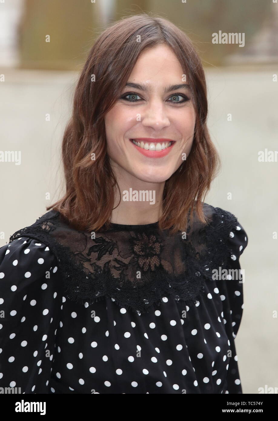 Alexa Chung seen during the Royal Academy of Arts Summer Exhibition Preview Party at the Royal Academy, Piccadilly in London Stock Photo - Alamy Alexa Chung seen during the Royal Academy of Arts Summer Exhibition Preview Party at the Royal Academy, Piccadilly in London Stock Photo - Alamy