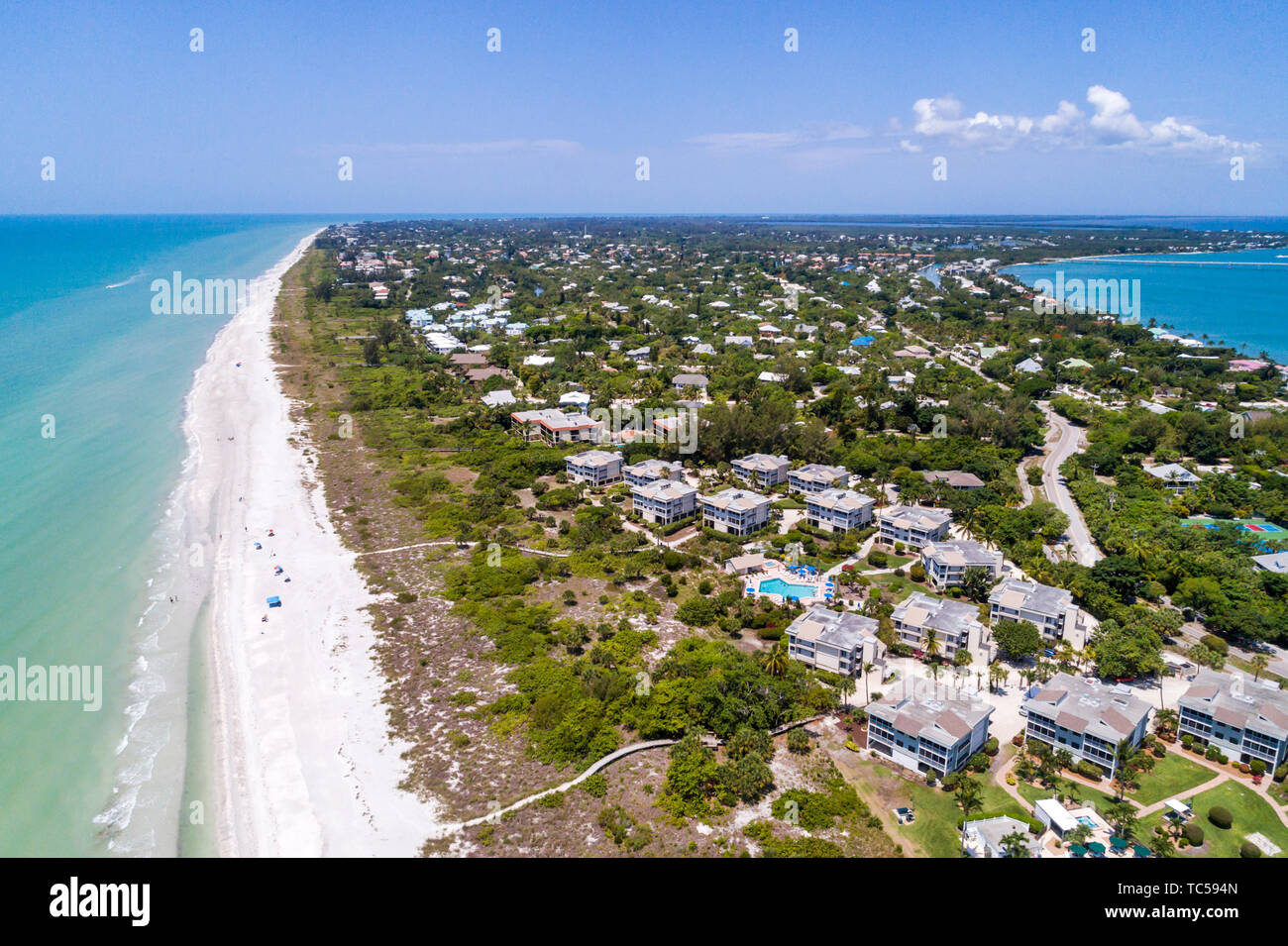 Sanibel Island Florida,Gulf of Mexico beach,Periwinkle Way homes,Sanibel Beach Club resort,aerial overhead view,FL190514d19 Stock Photo