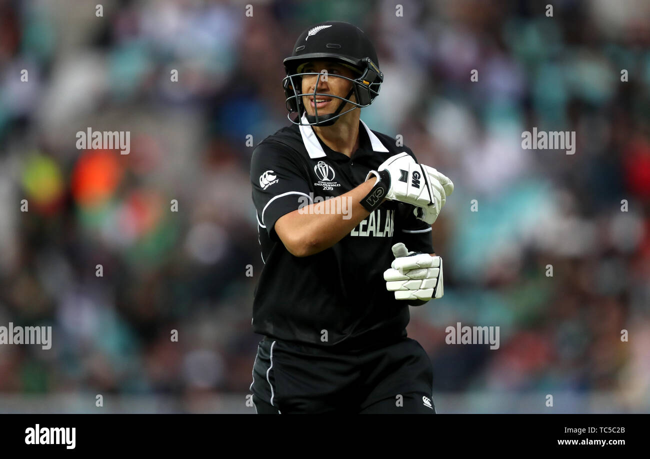 New Zealand's Ross Taylor walks off after being dismissed during the ICC Cricket World Cup group stage match at The Oval, London. Stock Photo