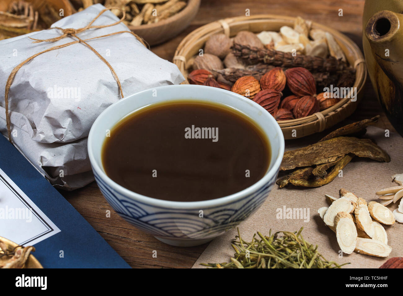 traditional-chinese-medicine-chinese-medicine-books-stock-photo-alamy