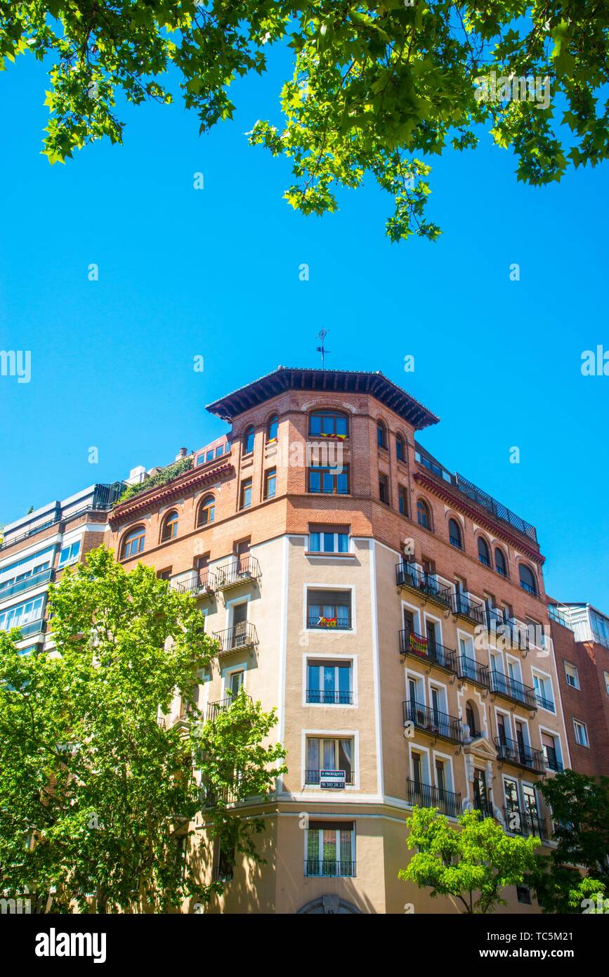 Facade of house. Principe de Vergara street, Madrid, Spain Stock Photo
