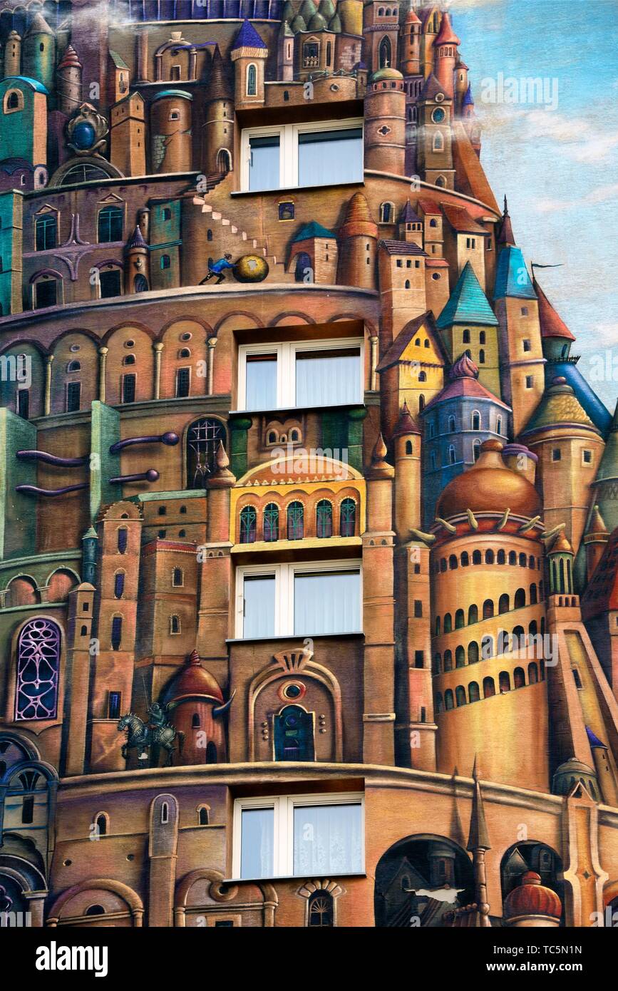 Mural painting on the wall of apartment building in the city center of Czestochowa, Czestochowa, Silesian Voivodeship, southern Poland, Poland, Europe Stock Photo
