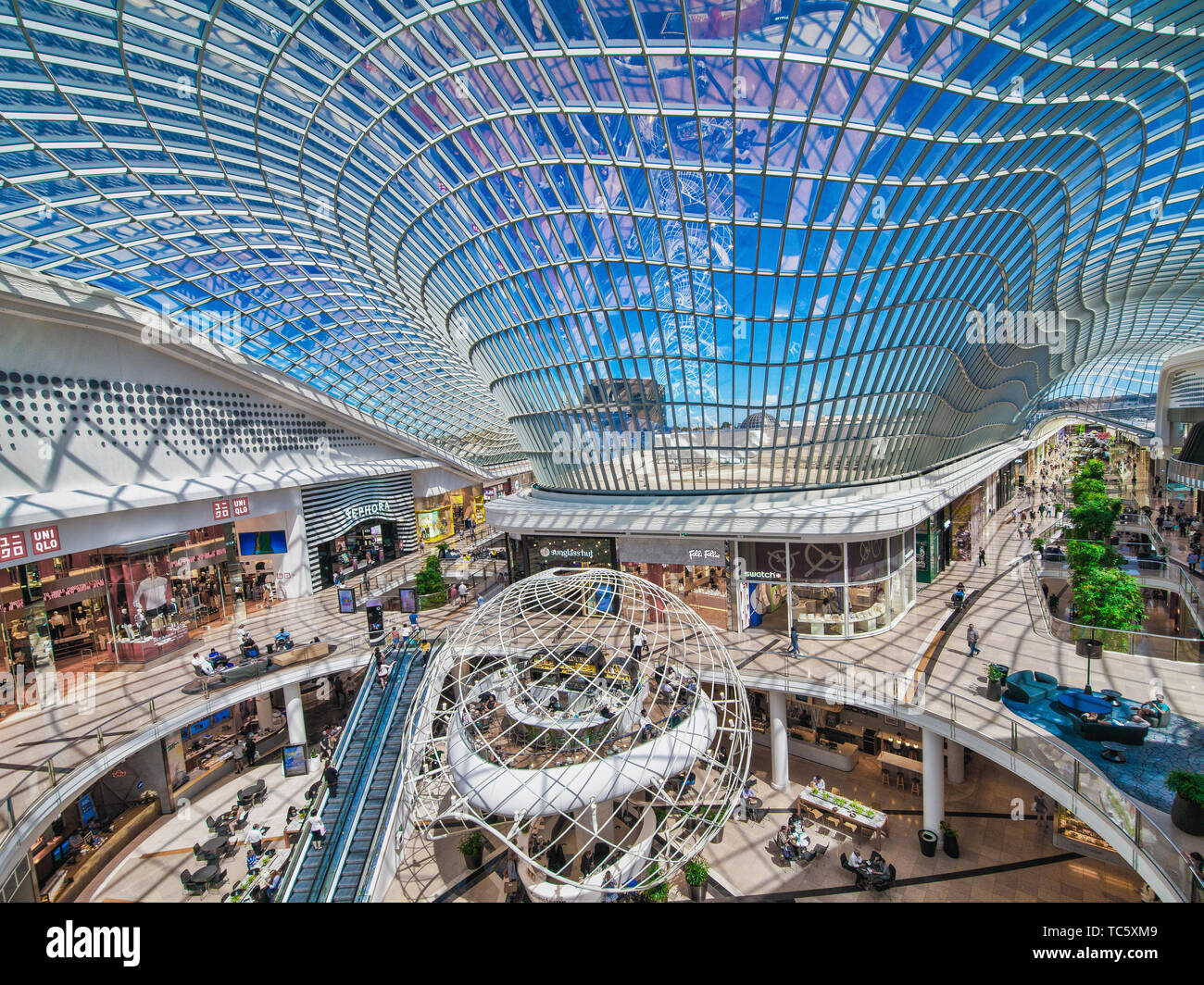 Melbourne Chadstone Centre: It the largest shopping centre the southern hemisphere Stock Photo Alamy