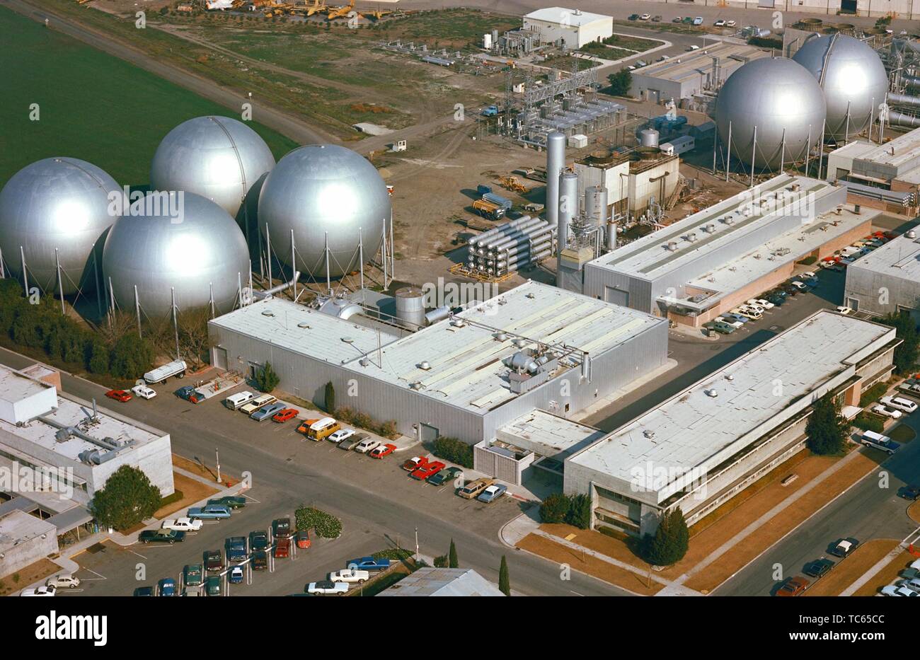 Aerial view of the 3.5-Foot Hypersonic Tunnel Complex at the Ames Research Center, Moffett Federal Airfield, California, 1977. Image courtesy National Aeronautics and Space Administration (NASA). () Stock Photo