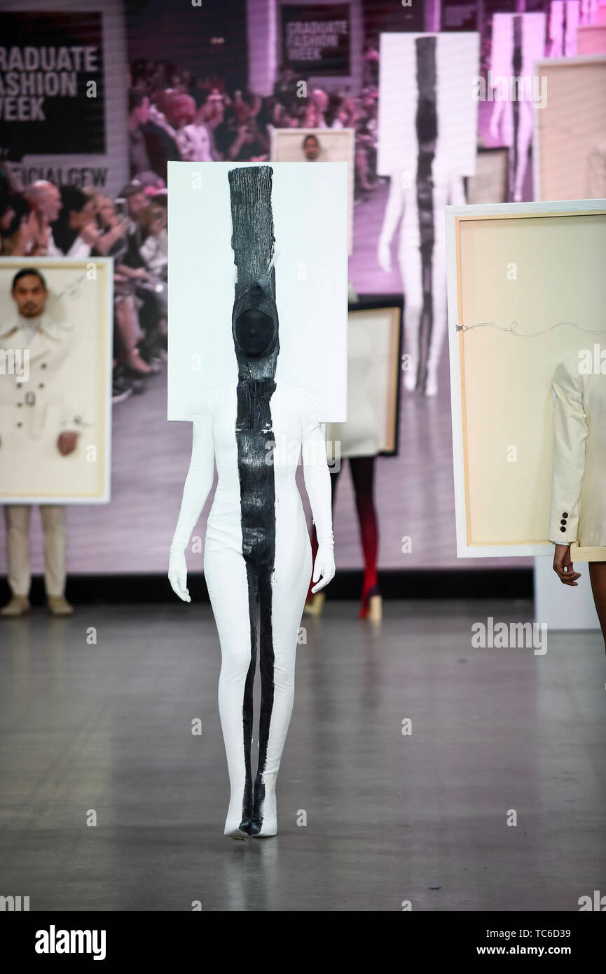 London, UK.  5 June 2019.  A model presents a look by Dorothy Williams from University of Brighton during the 'Best of GFW' show on the final day of Graduate Fashion Week.  Taking place at the Old Truman Brewery in East London, the event presents the graduation show of up and coming fashion designers from UK and international universities. Credit: Stephen Chung / Alamy Live News Stock Photo