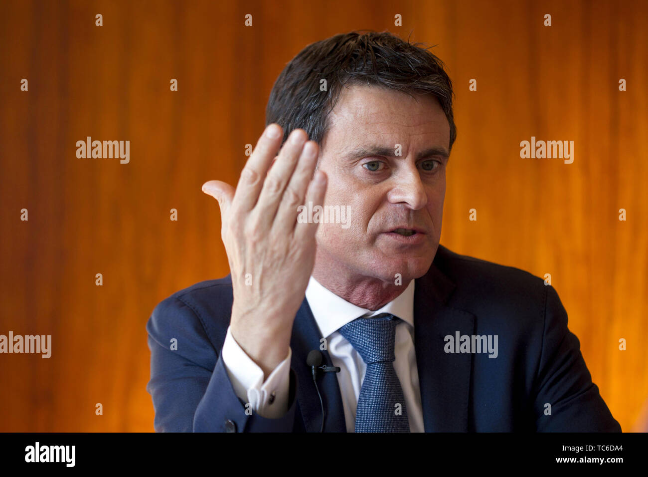 Barcelona, Catalonia, Spain. 19th Dec, 2018. Manuel Valls, French minister and candidate for mayor from the city of Barcelona. Credit: Hugo Fernandez/SOPA Images/ZUMA Wire/Alamy Live News Stock Photo