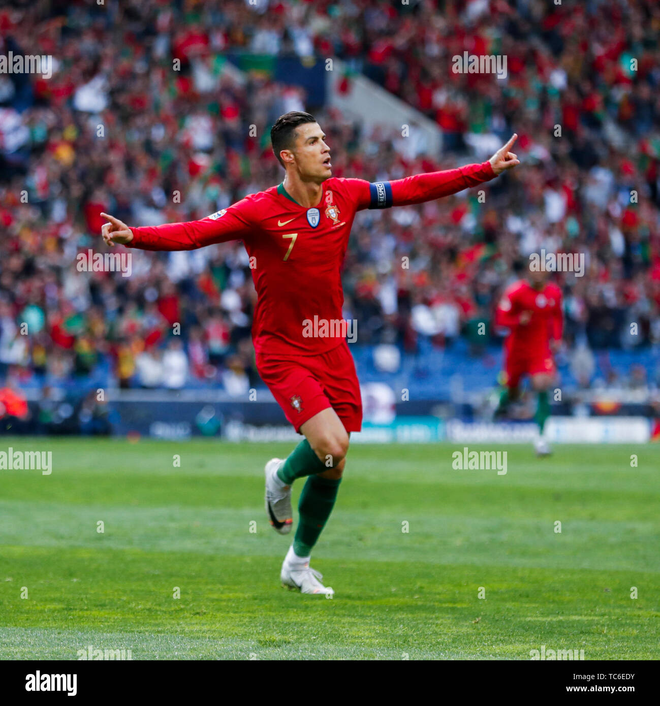 Christiano ronaldo hi-res stock photography and images - Page 2 - Alamy