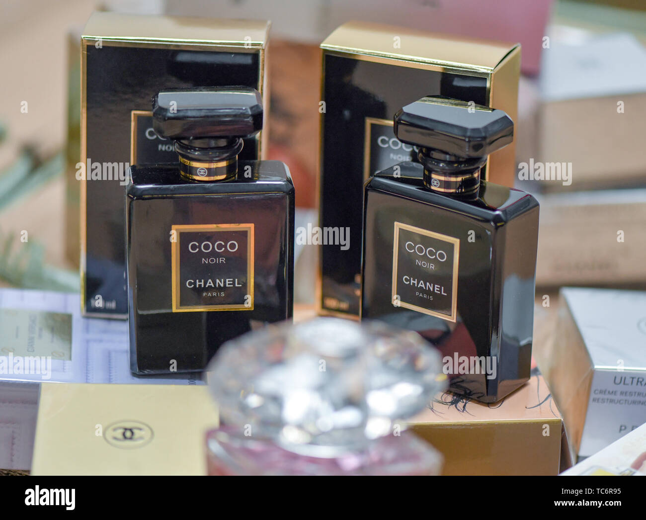 Fake perfume hi-res stock photography and images - Alamy