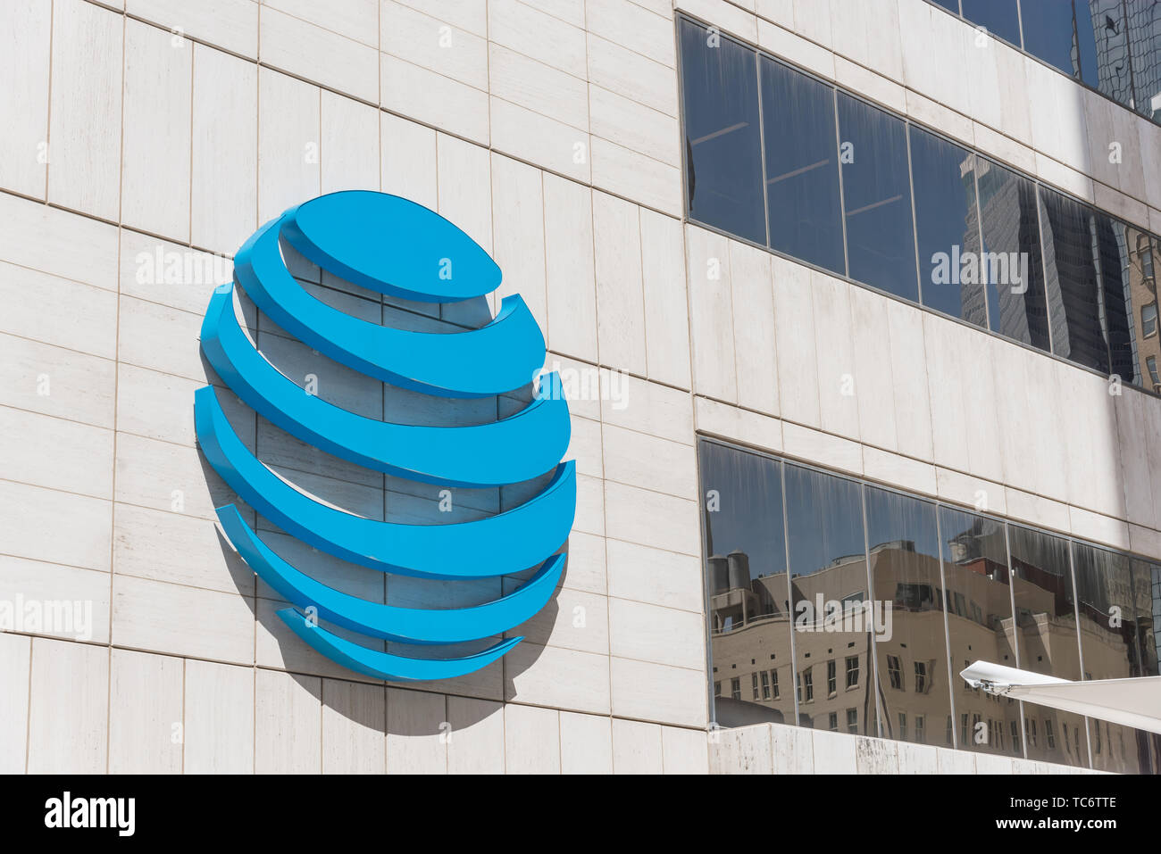 Att corporation building hi-res stock photography and images - Alamy
