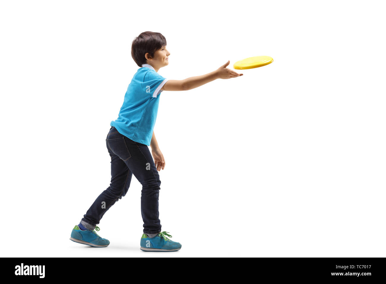 Person throwing frisbee hires stock photography and images Alamy