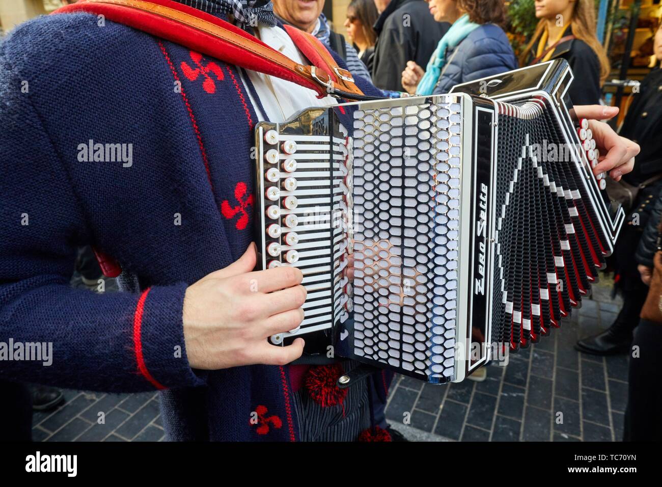 Charanga basque hi-res stock photography and images - Alamy