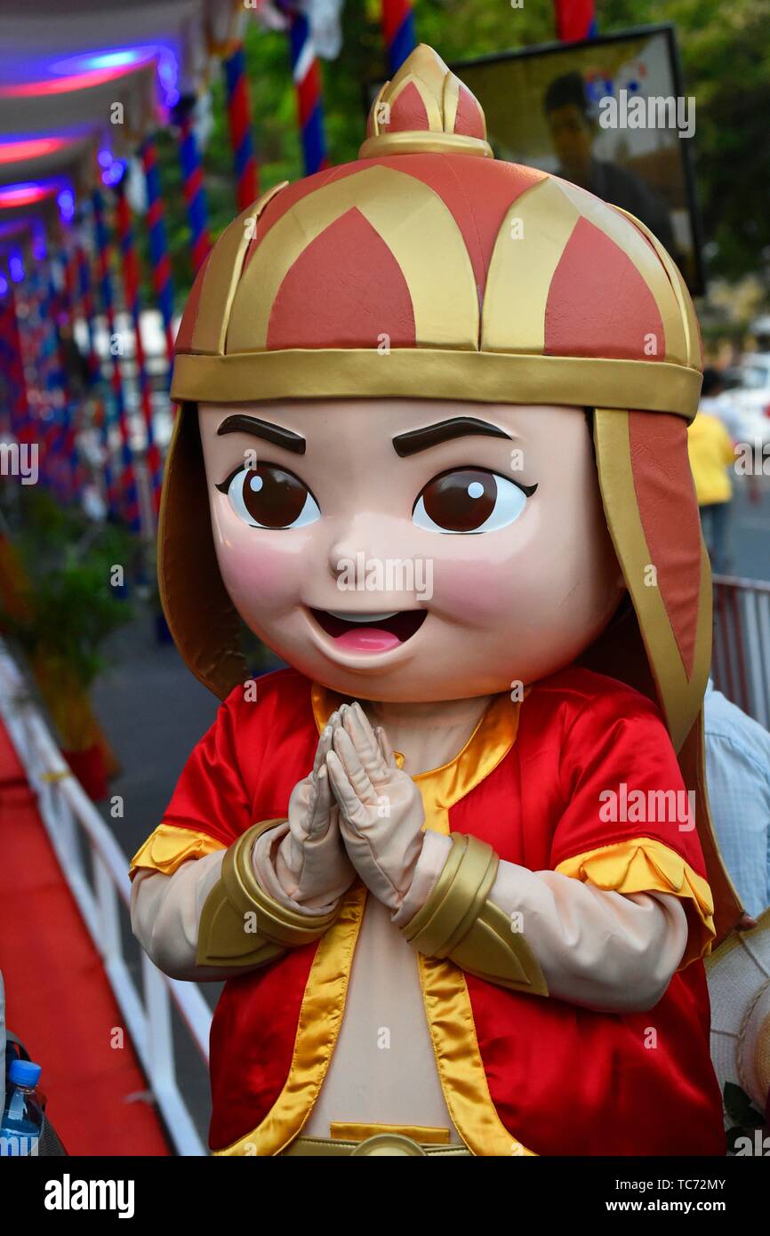 Mascot of hi-res stock photography and images - Alamy