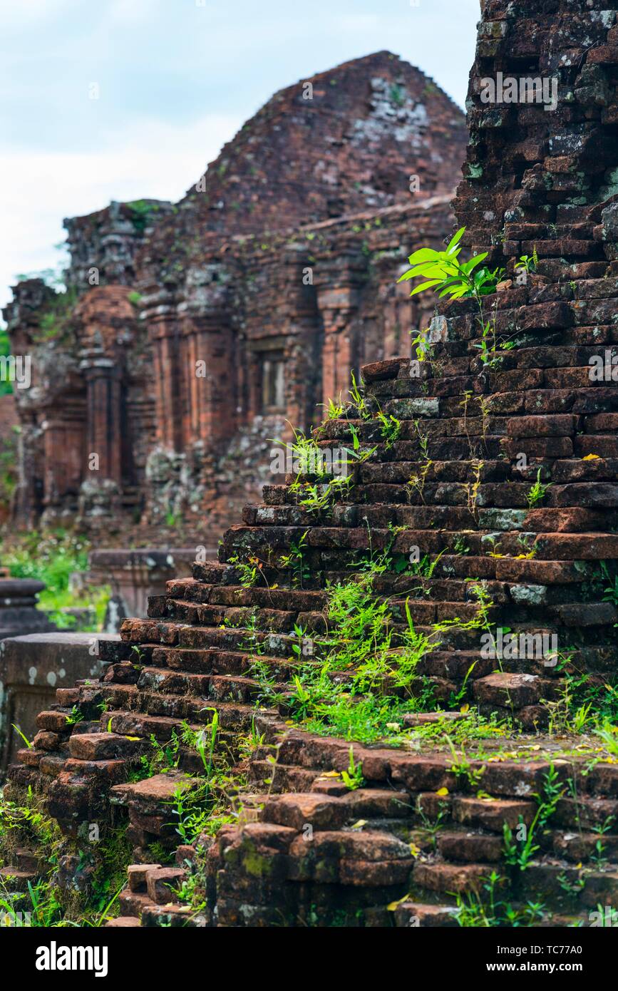 Vietnam Temple Ancient Temples High Resolution Stock Photography and ...