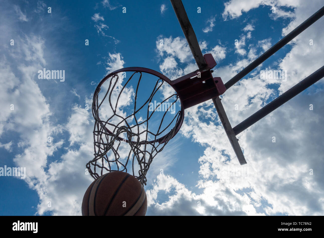 Openair basketball court Stock Photo Alamy