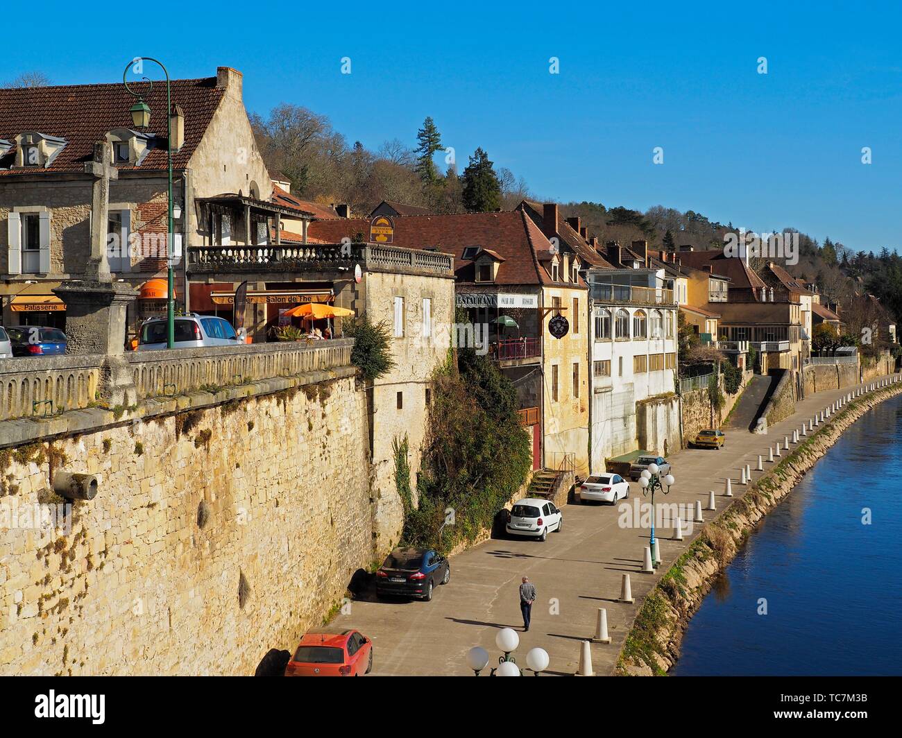 river front, Le Bugue, Dordogne Department, Nouvelle Aquitaine, France  Stock Photo - Alamy