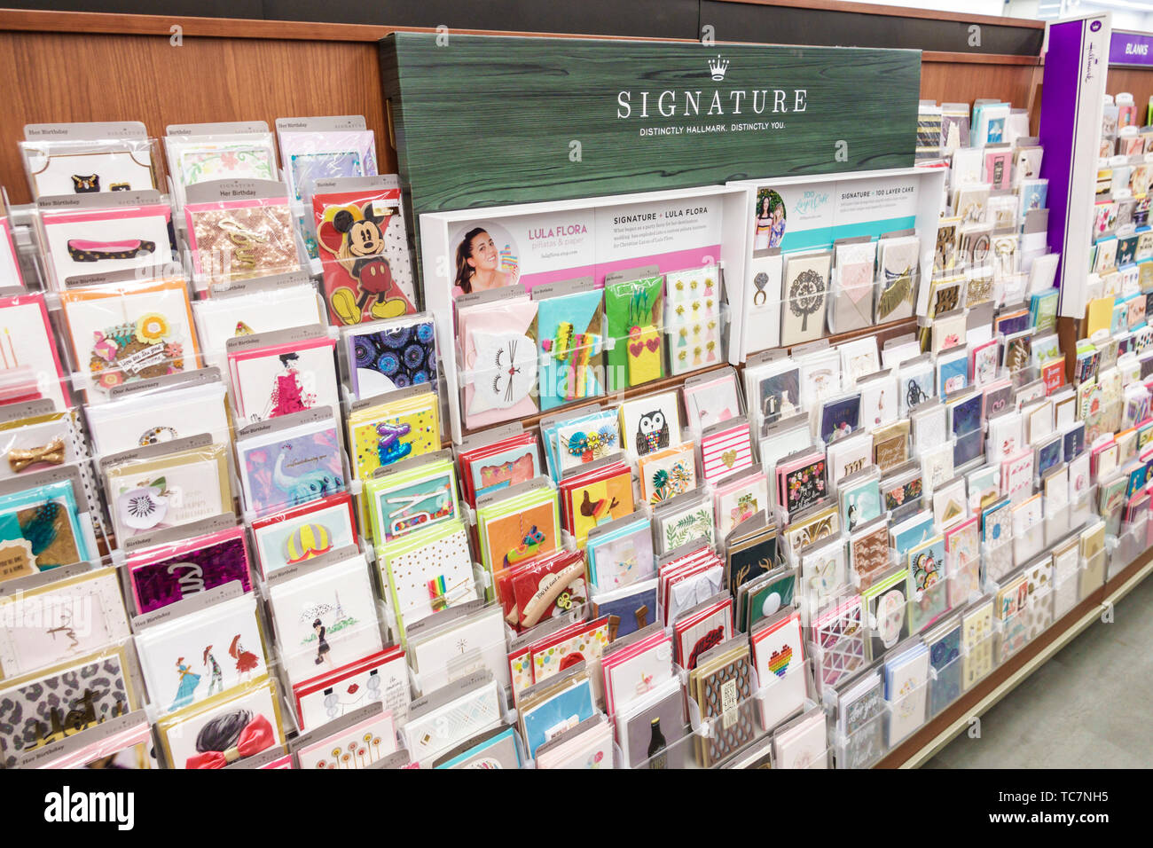 Hallmark Greeting Cards High Resolution Stock Photography And Images Alamy
