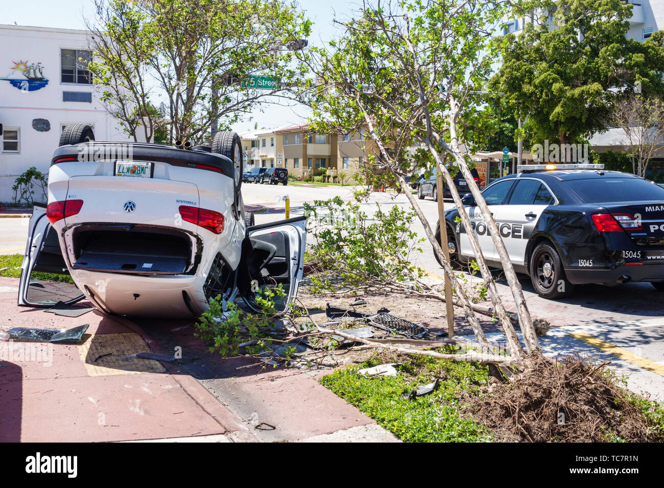 Upside down car hires stock photography and images Alamy