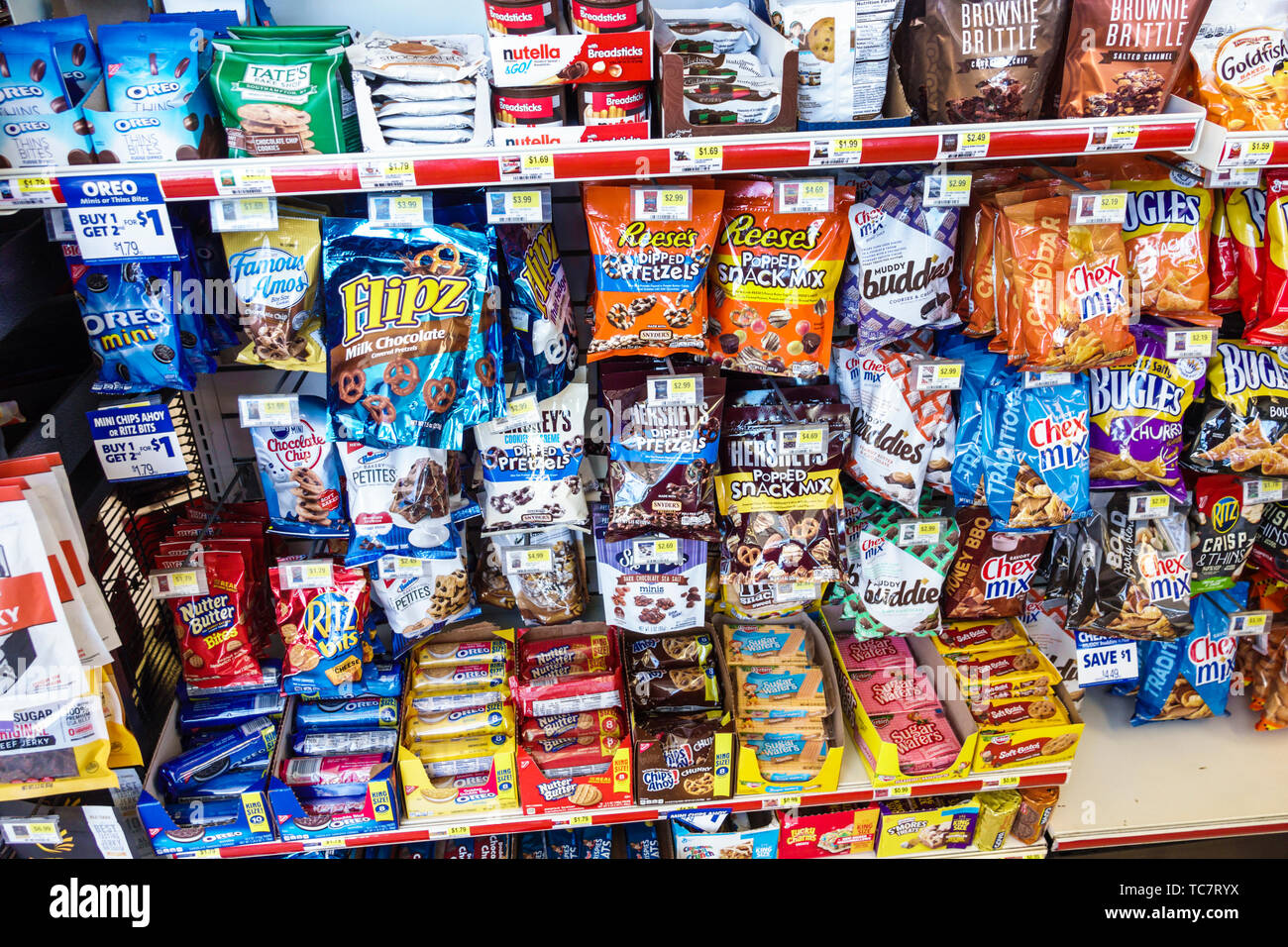 American snacks hi-res stock photography and images - Alamy