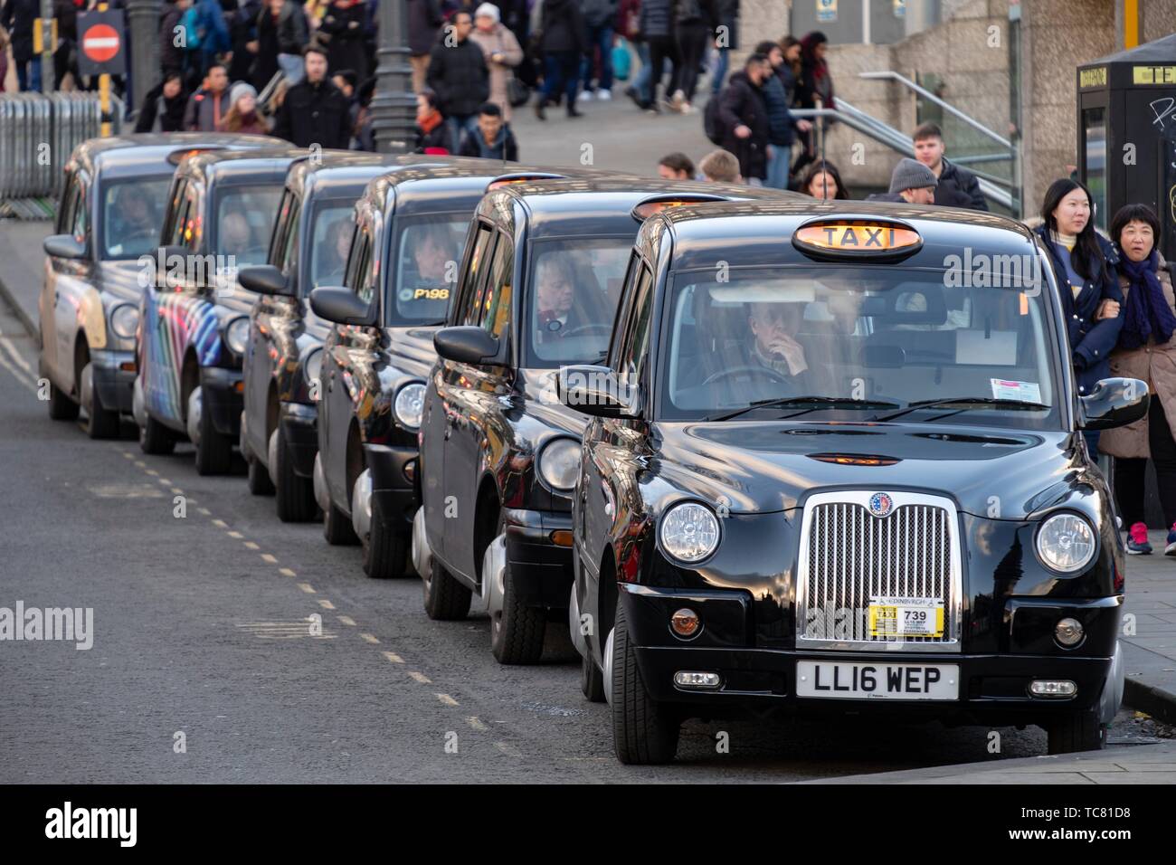 Taxi rank, Edinburgh, Lowlands, Scotland, United Kingdom Stock Photo