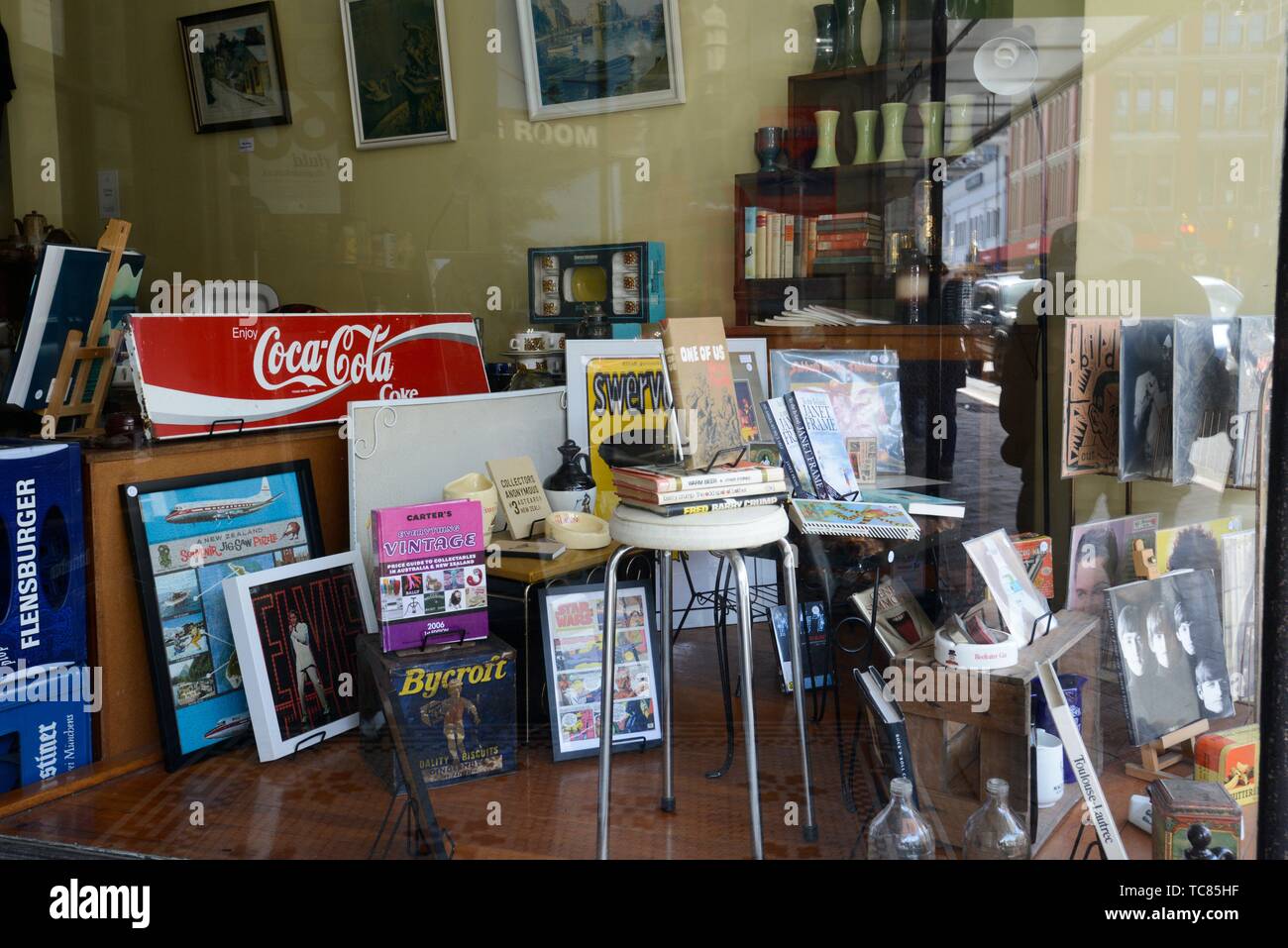 Store in Dunedin, South Island, New Zealand Stock Photo Alamy