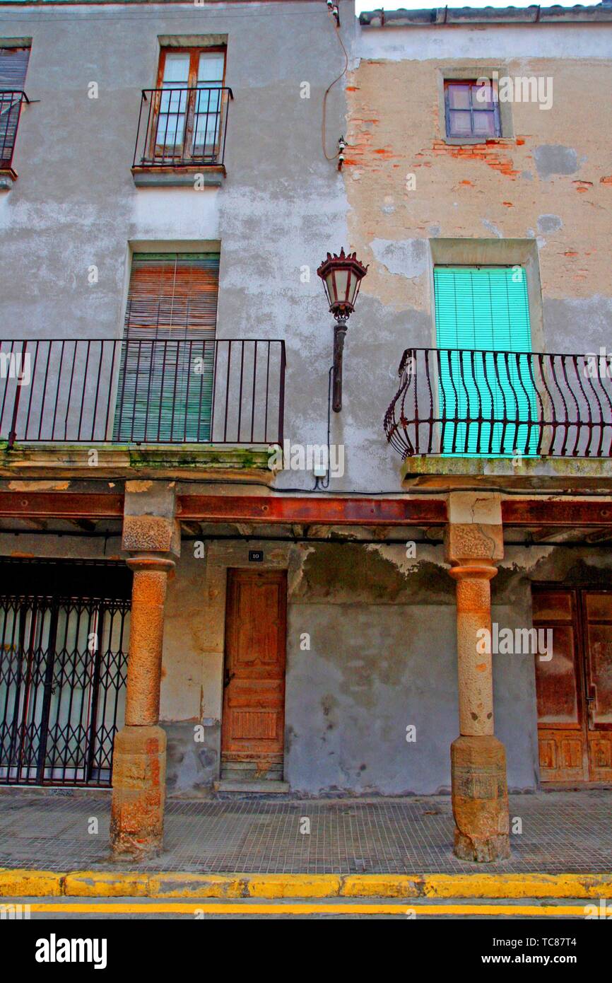 Homes In The Porticoed Square Linyola Lleida Catalonia Spain Stock Photo Alamy