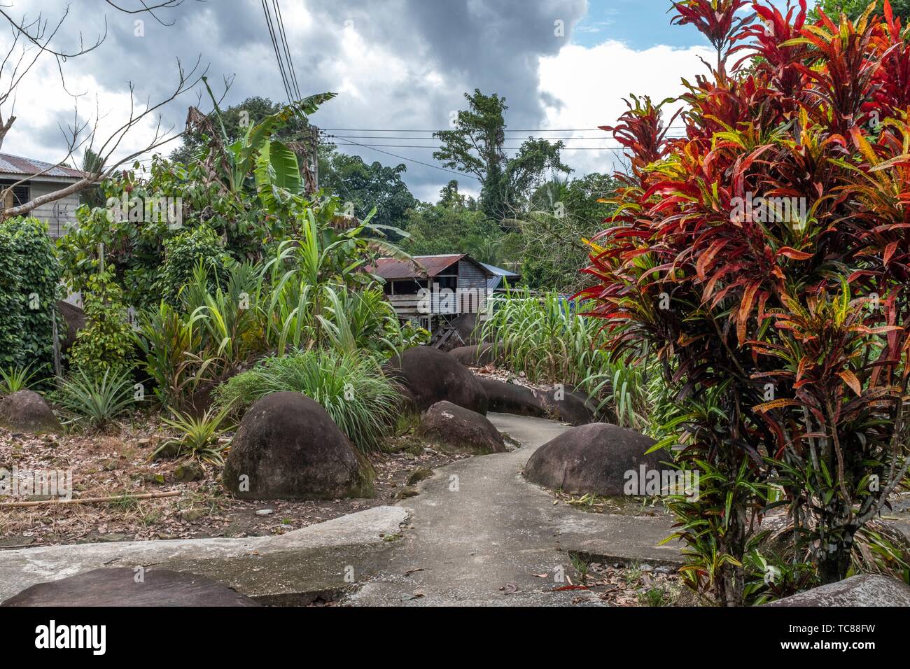 Page 2 Big Stones High Resolution Stock Photography And Images Alamy
