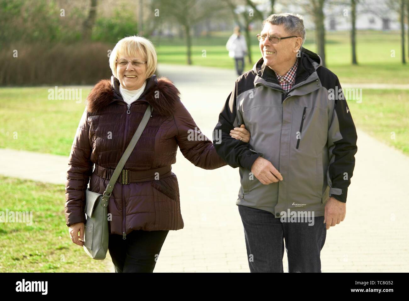 Old Senior Couple Walking In Park Arm In Arm In Cottbus Brandenburg Germany Stock Photo Alamy Old Senior Couple Walking In Park Arm In Arm In Cottbus Brandenburg Germany Stock Photo Alamy