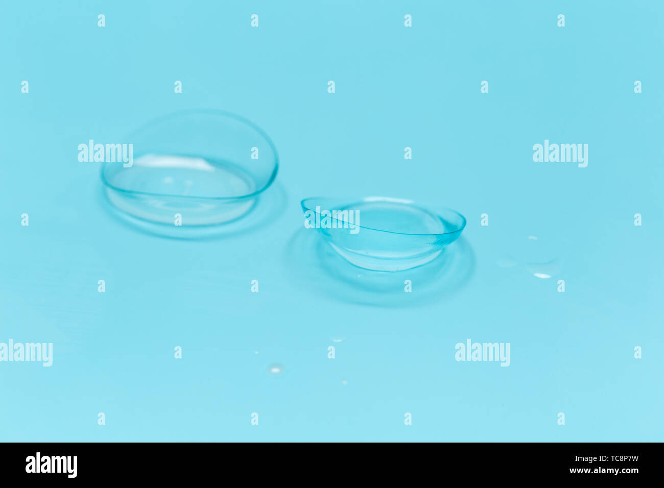 eye contact lenses Stock Photo Alamy