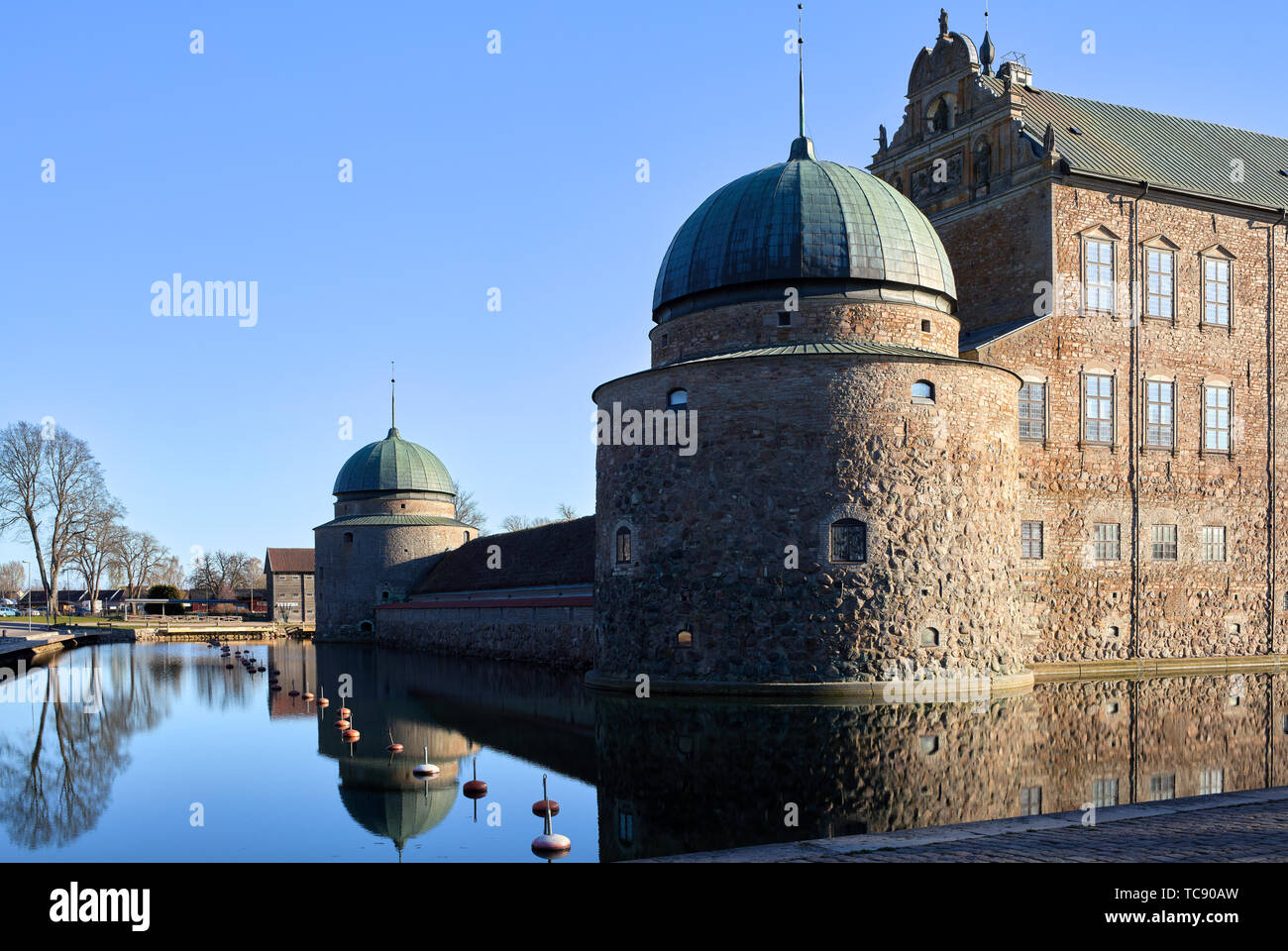 Vattenspegling High Resolution Stock Photography and Images - Alamy