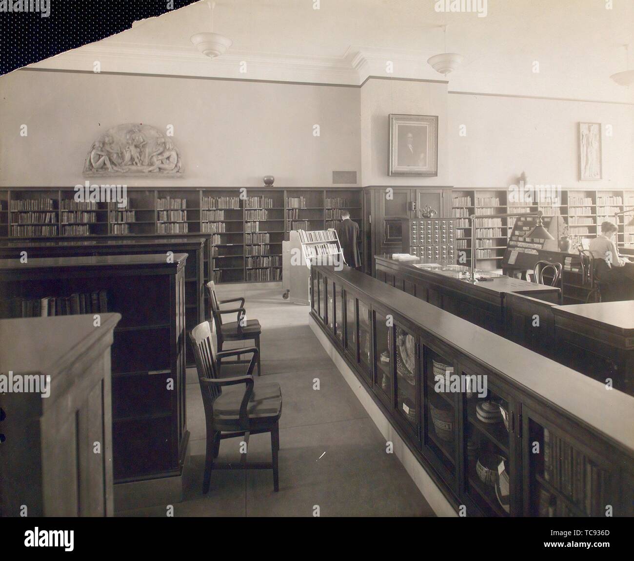 Circulation desk hires stock photography and images Alamy