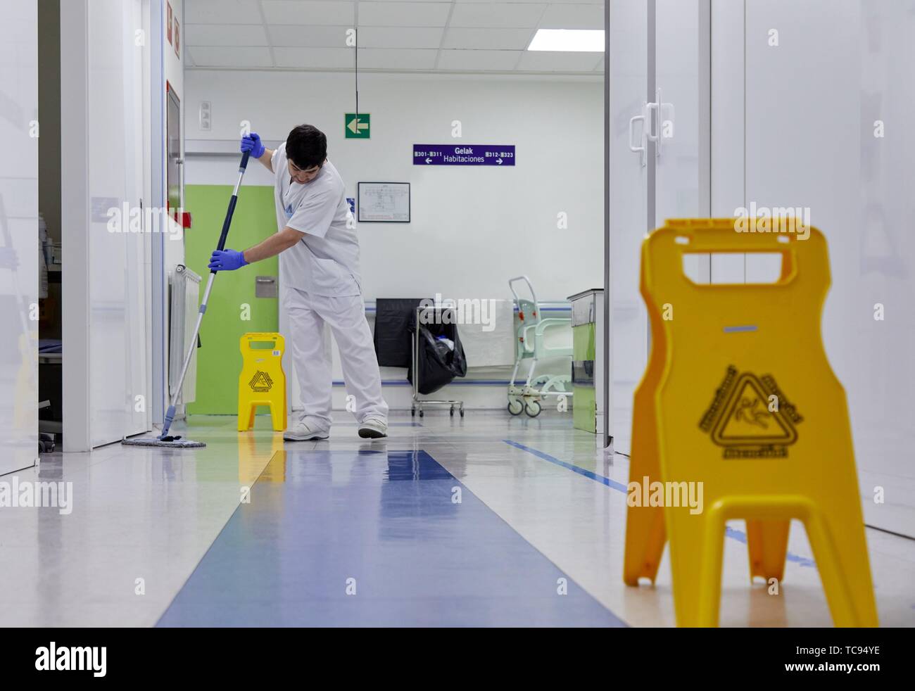 Janitor, Cleaning employee, Hospital Donostia, San Sebastian, Gipuzkoa, Basque Country, Spain Stock Photo