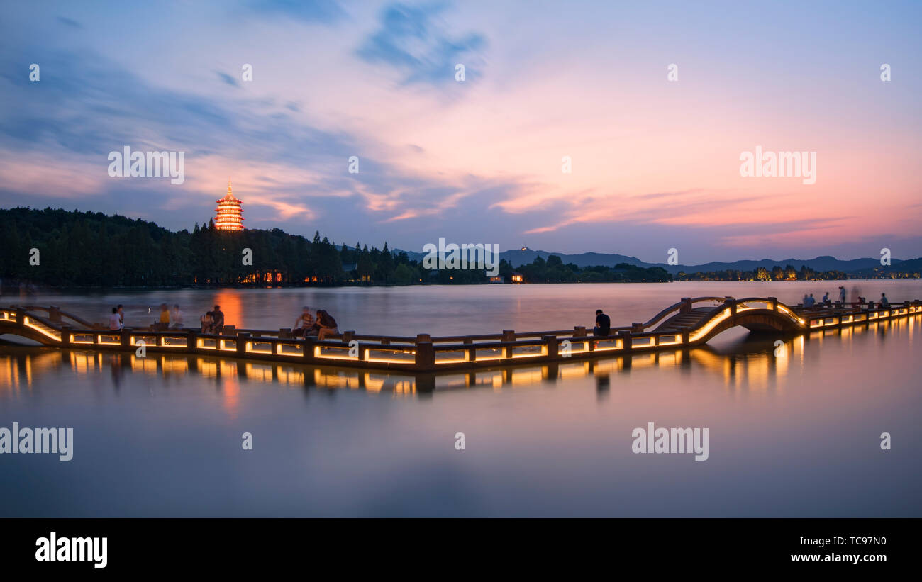 Hangzhou West Lake Long Bridge Lei Feng sunset Stock Photo - Alamy