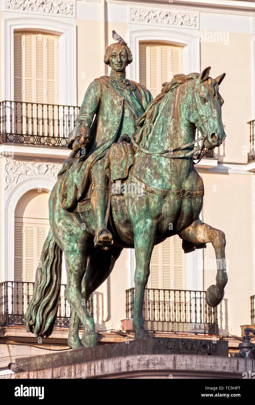 Estatua ecuestre de carlos iii hi-res stock photography and images - Alamy
