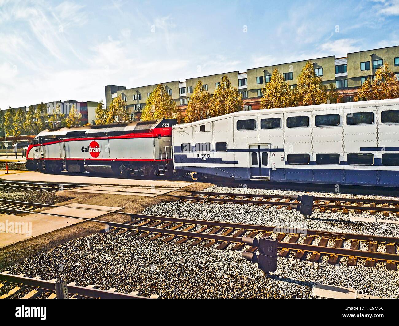 Caltrain Train In Station At San Jose California Caltrain Is A Commuter Rail Line On The San Francisco Peninsula And In The Santa Clara Valley Stock Photo Alamy