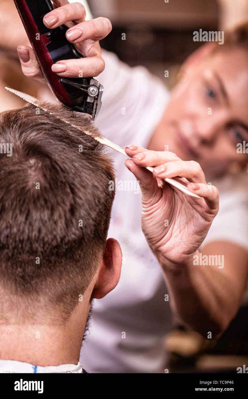 how to cut hair self man