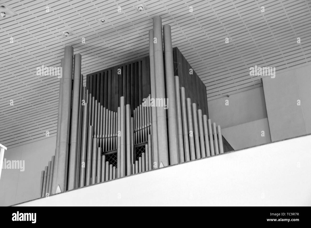 Organ At The Catholic Church Osaka Japan 2016 In Black And White Stock Photo