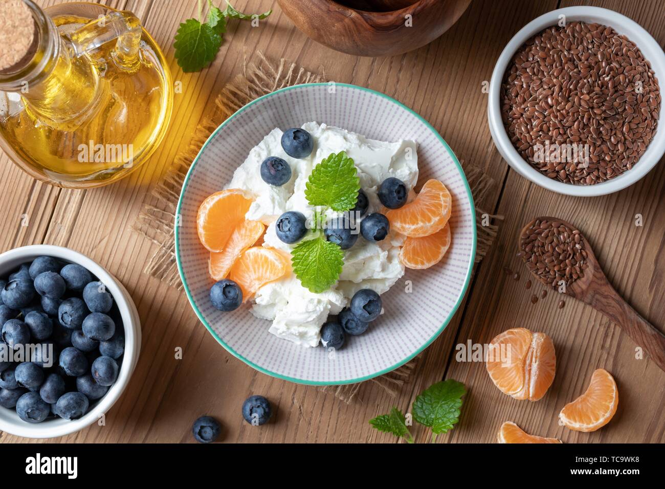 Flax seed oil hires stock photography and images Alamy