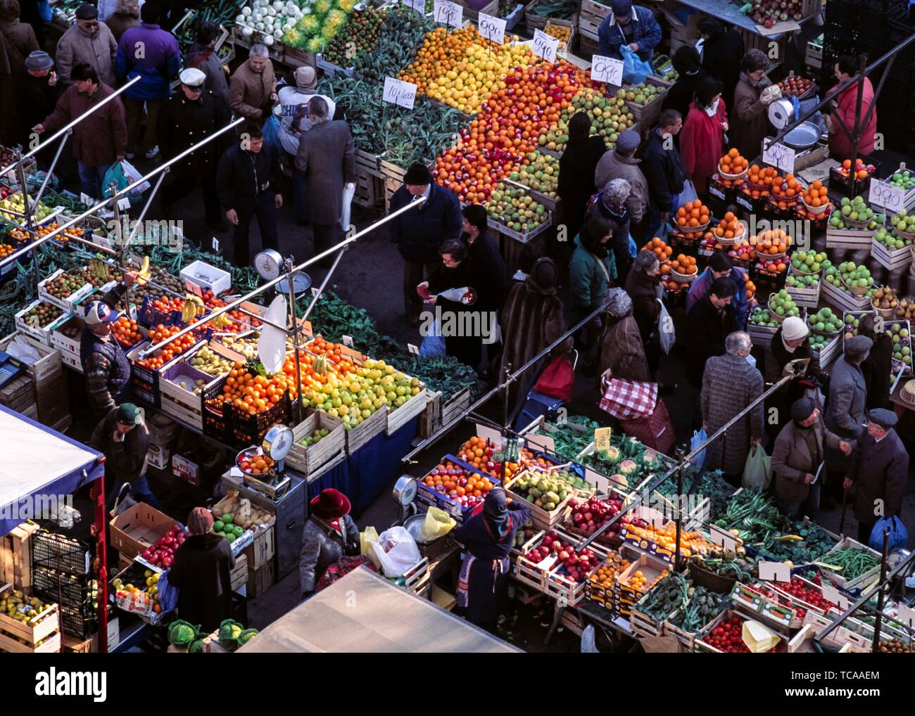 Street Market. Milan. Italy Stock Photo: 248548796 - Alamy