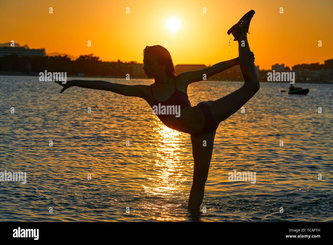 Gymnastics in the ocean hires stock photography and images Alamy