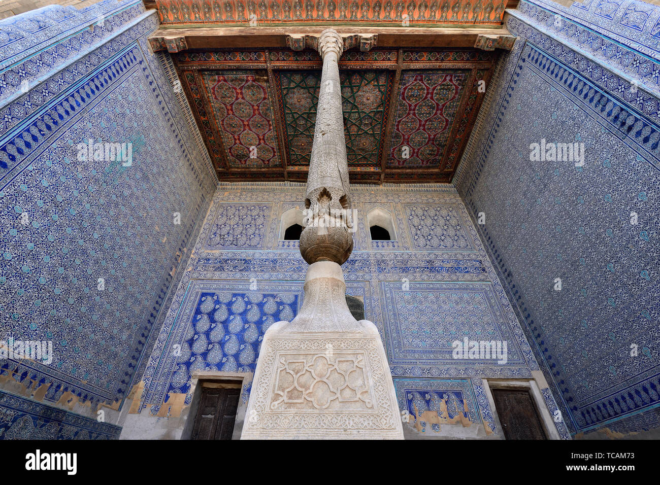 TOSH-HOVLI, KHIVA, UZBEKISTAN - 02 MAY 2019: Most sumptuous interior decoration of the Tosh-Hovli palace in Khiva in the Silk Road Stock Photo