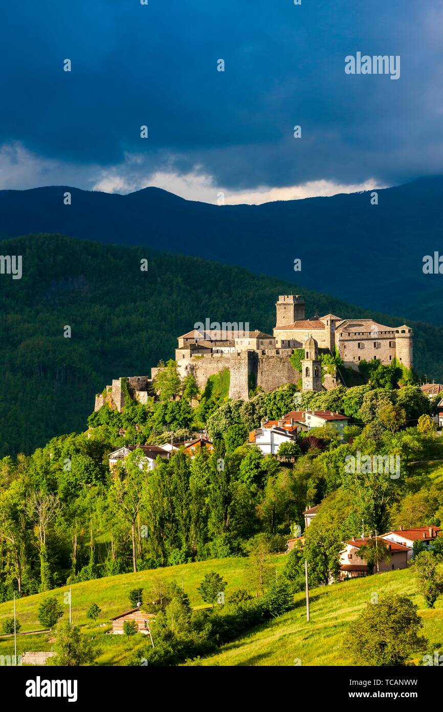 Bardi Italy High Resolution Stock Photography and Images Alamy