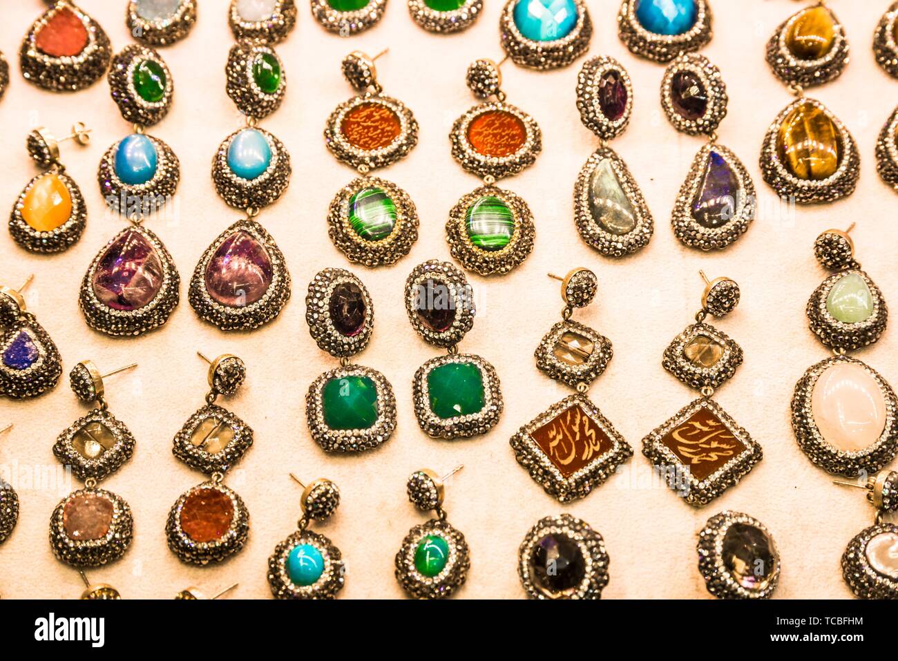 Turkish Gold Jewellery Stock Photos & Turkish Gold Jewellery Stock