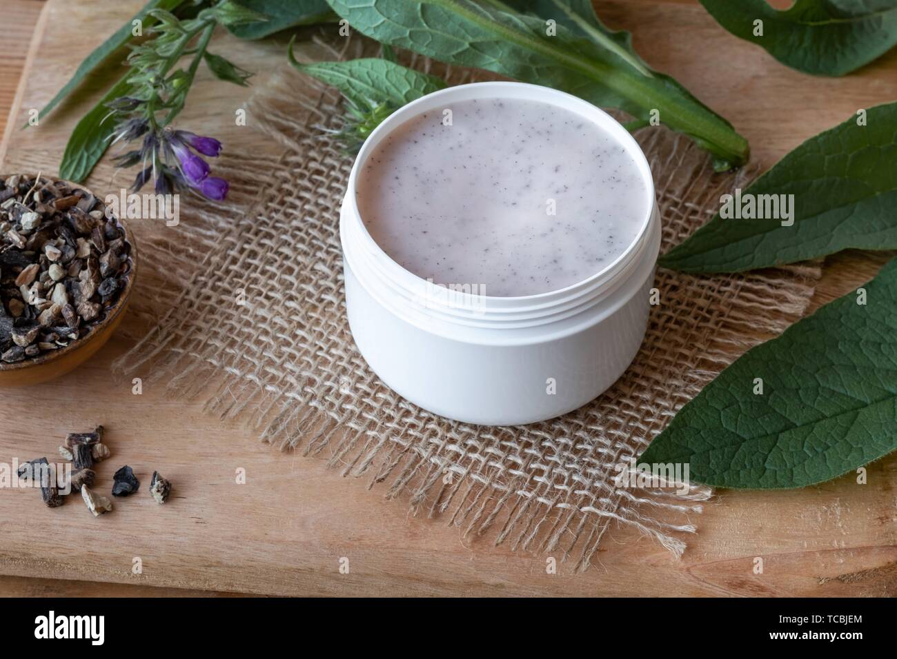 Sudocrem hi-res stock photography and images - Alamy
