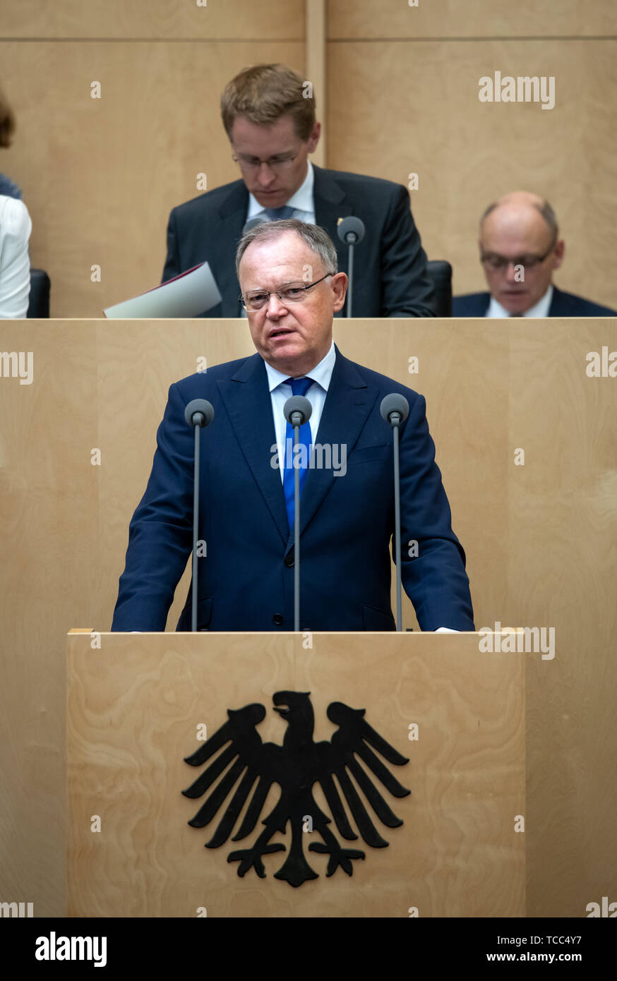 Berlin, Germany. 07th June, 2019. Stephan Weil (SPD), Prime Minister of Lower Saxony, speaks at the 978th session of the Bundesrat. Among other things, the Federal Council discusses a reform of the Bafög, the right to vote for people with full care, initiatives to speed up criminal proceedings, and the annual pension adjustment. Credit: Bernd von Jutrczenka/dpa/Alamy Live News Stock Photo