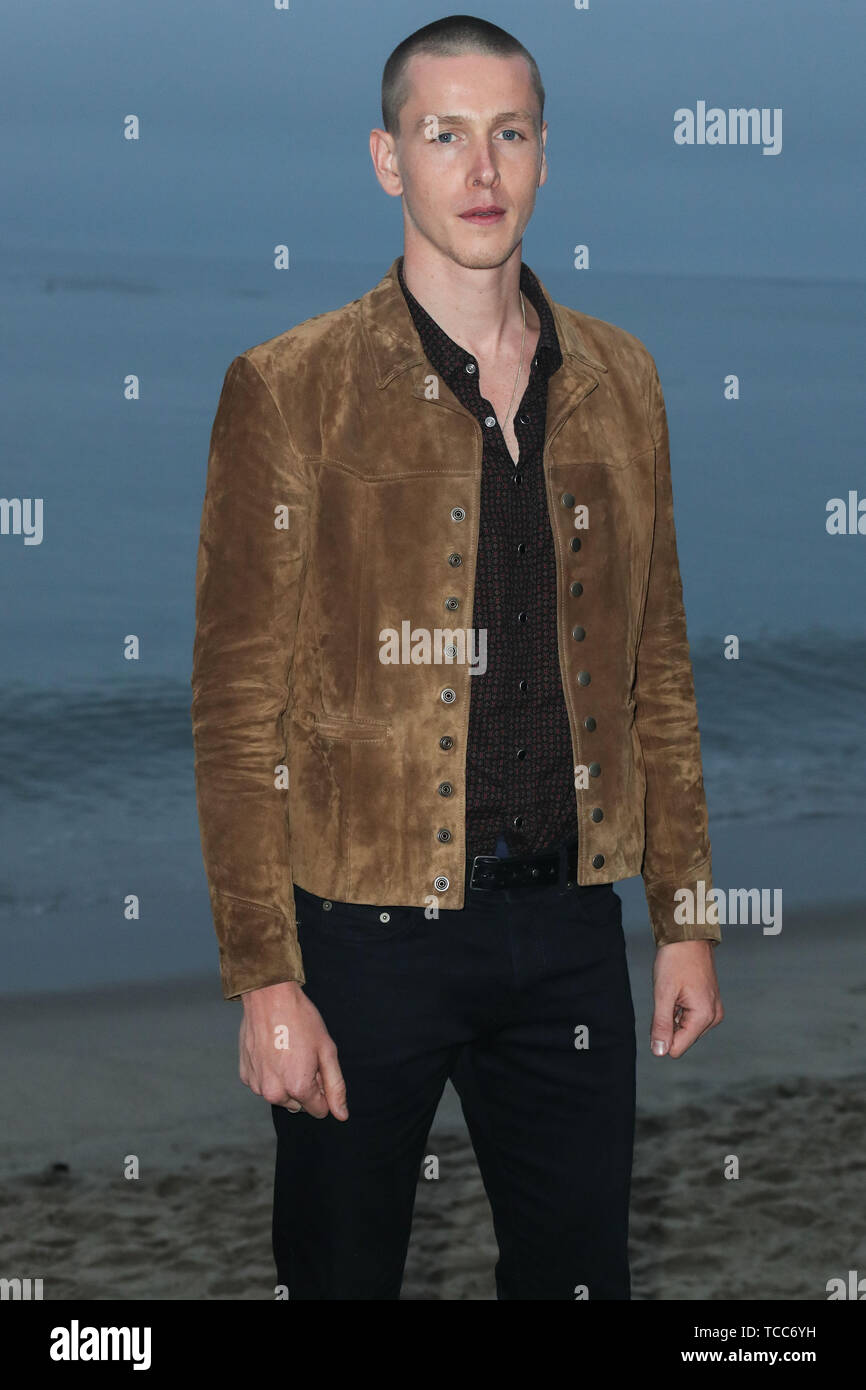 Harris dickinson hi-res stock photography and images - Alamy