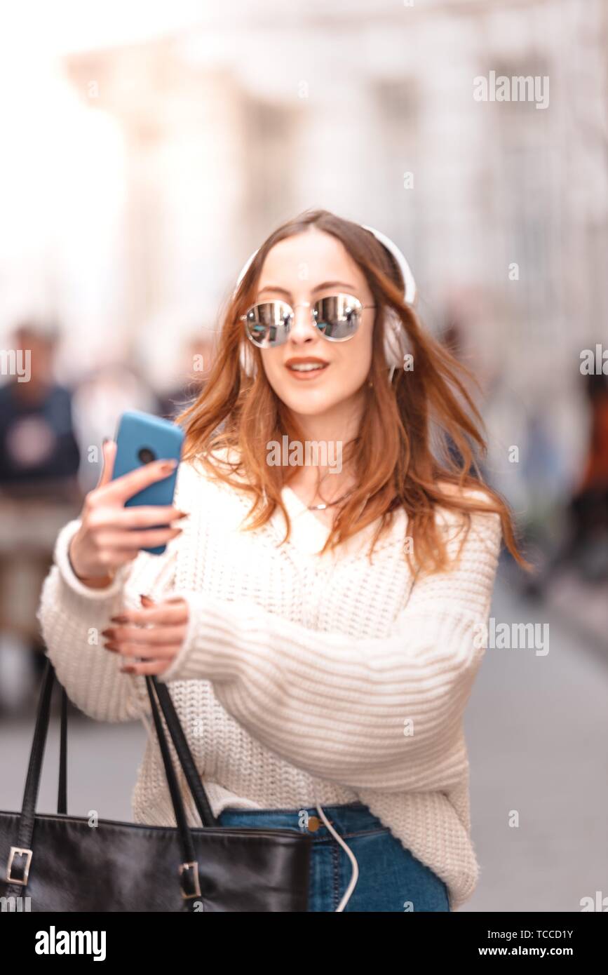 White Headphones Selfie High Resolution Stock Photography And Images Alamy