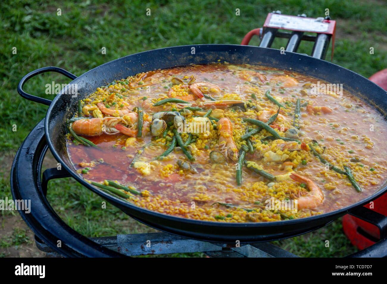 Large Paella Dish High Resolution Stock Photography and Images Alamy