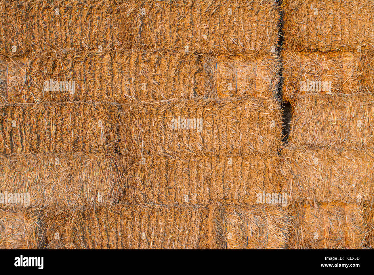 Tall hay stack hi-res stock photography and images - Alamy