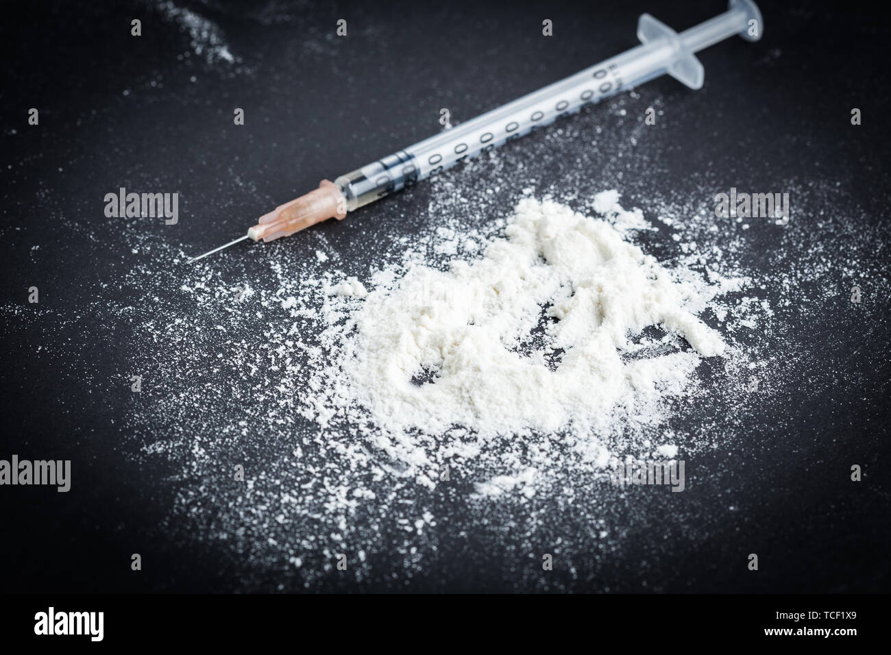 Heroin. Heroin. Наркотическиесвещества. Героин. Heroin.