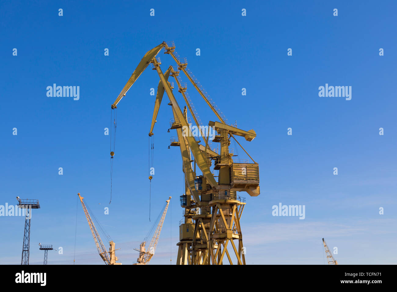 gantry crane, shiptoshore crane elements Stock Photo Alamy
